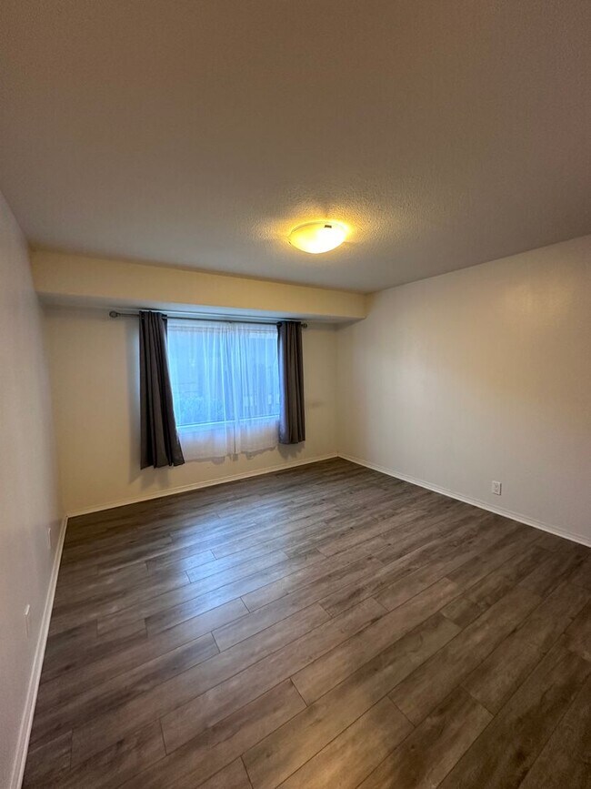 Building Photo - Cozy 2 bdrm 2 bath Condo in Vancouver, WA