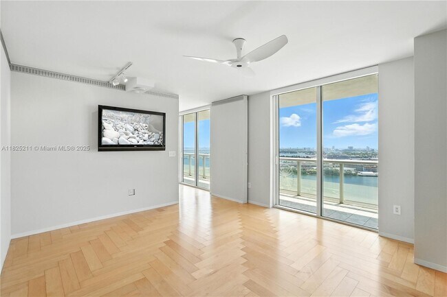 Building Photo - 50 Biscayne Blvd