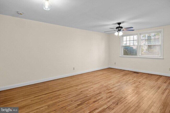 Building Photo - 500 E Lancaster Ave