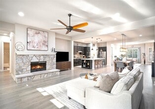 Building Photo - 225 Escarpment Wy