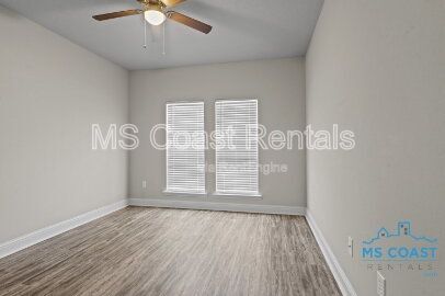 Building Photo - 8712 Park Ridge Ct