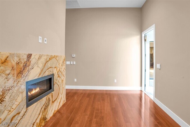 Building Photo - 32 Hunting Horn Dr