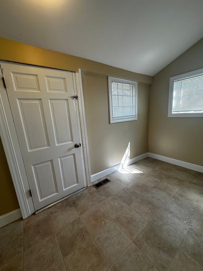 Building Photo - 3 bedroom - 1 bath - Morristown