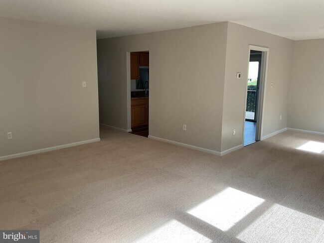 Building Photo - 8904 Grass Valley Ct