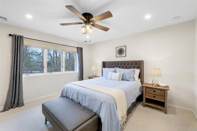 Building Photo - 70 Tanners Neck Ln