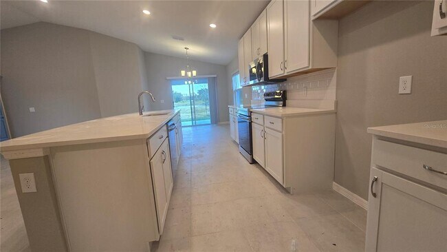 Building Photo - 747 Cypress Creek Run