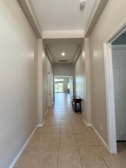 Building Photo - 2165 Newport Isles Blvd