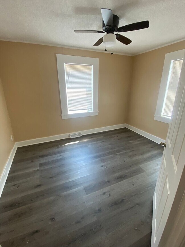 Building Photo - Mobley