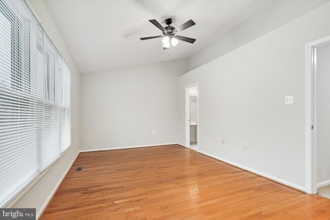 Building Photo - 7306 St Johns Ct