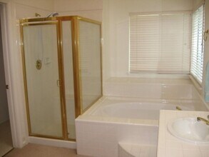 Building Photo - Spacious Newly Renovated 5 Bedroom Home in Tracy – $3,200/Month Available Soon!
