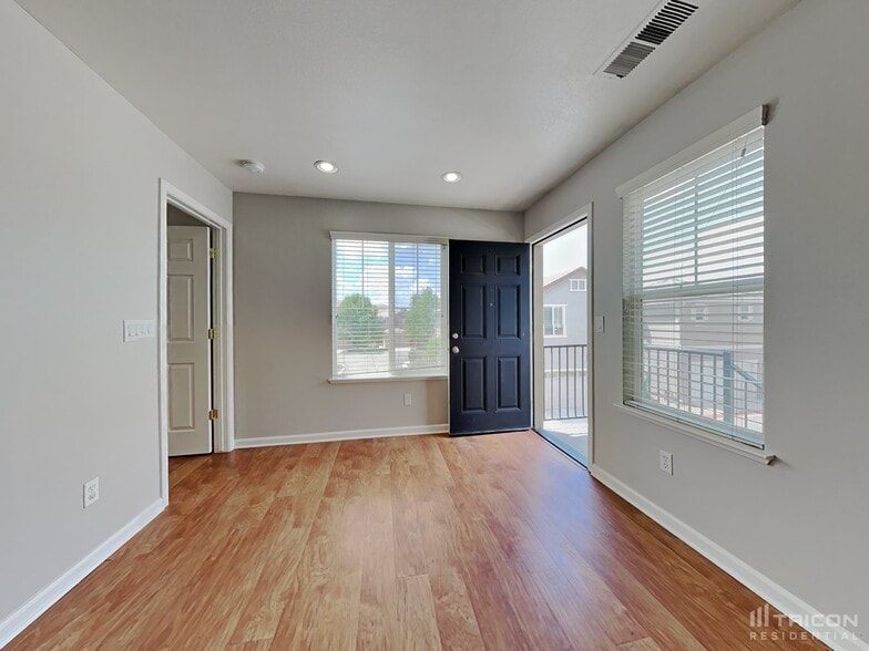Building Photo - 6625 S Latour