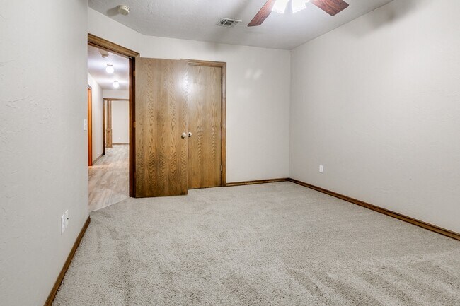 Building Photo - 3520 SW 127th St