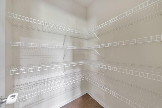 Building Photo - 4990 Brierstone Dr