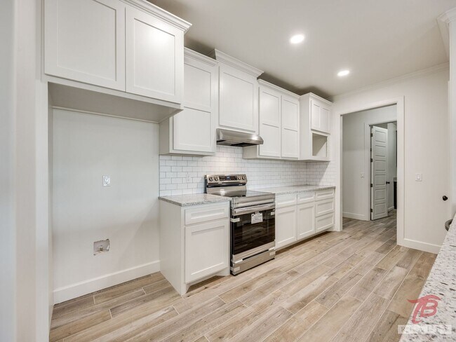 Building Photo - 1321 Chisholm Trail