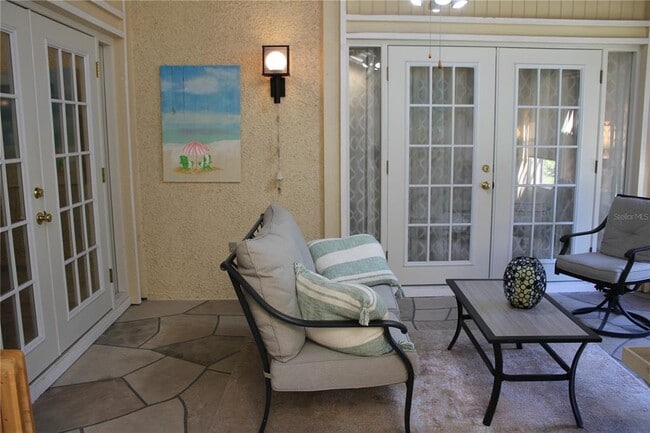 Building Photo - 7909 4th Ave W