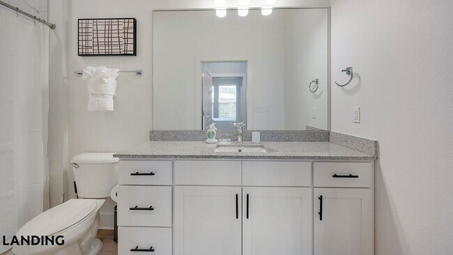 Building Photo - 15401 Chenal Pkwy