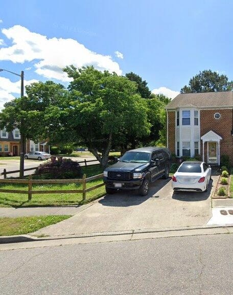 Building Photo - 601 Sedgefield Ct