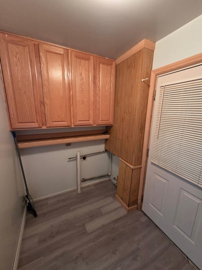 Building Photo - 672 Linda Vista Dr