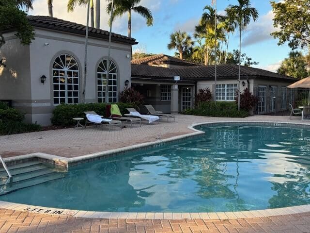 Building Photo - 9959 Nob Hill Pl