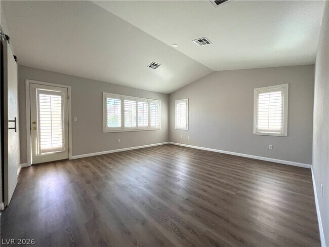 Building Photo - 7043 Somera Way