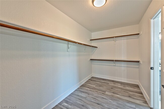 Building Photo - 800 Overview Dr