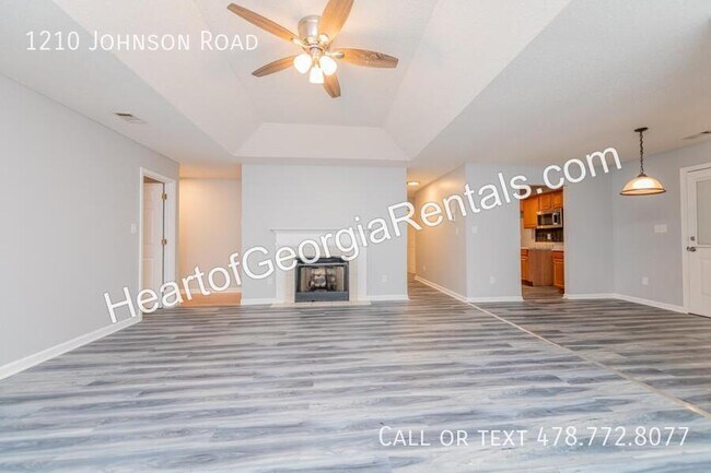 Building Photo - 1210 Johnson Rd