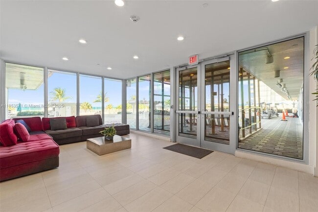 Building Photo - 5701 Collins Ave