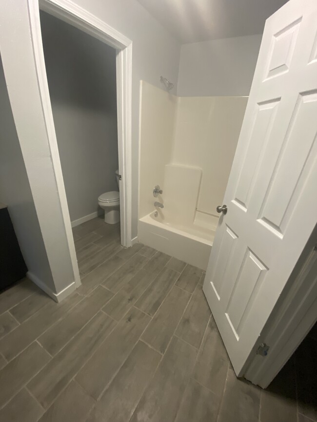 LG bathroom w/privacy toilet - 1002 E 7th Ct