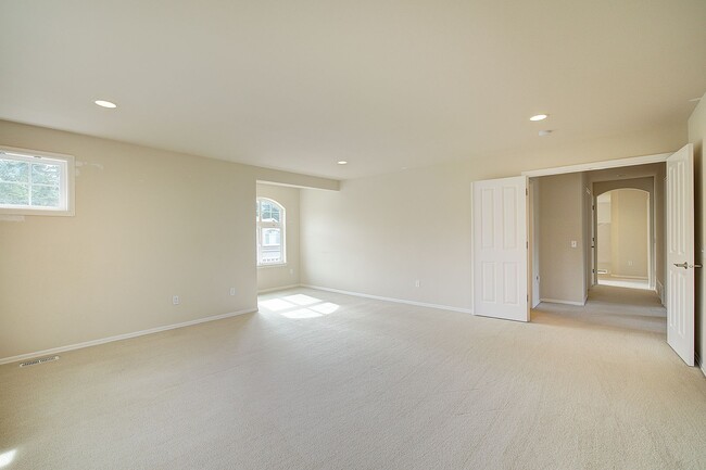 Building Photo - 4bd/2.5ba Lynnwood House