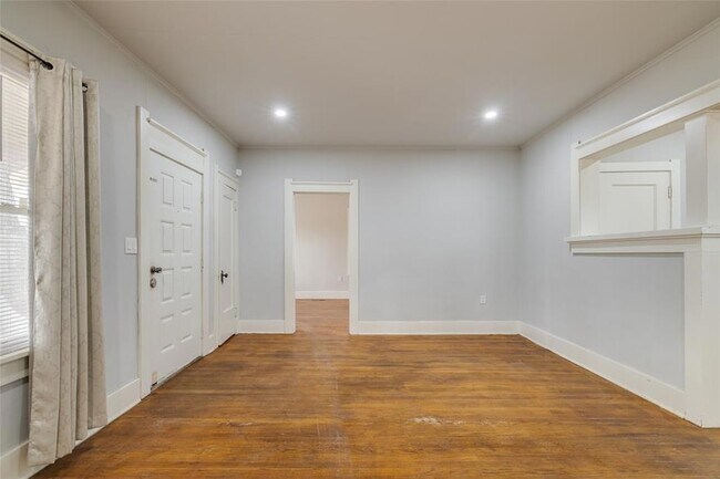 Building Photo - 726 NW 24th St