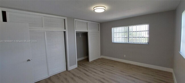 Building Photo - 7410 SW 82nd St