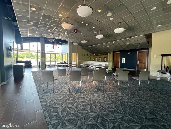 Building Photo - 14878 Potomac Branch Dr