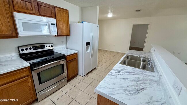 Building Photo - 9117 Laird St