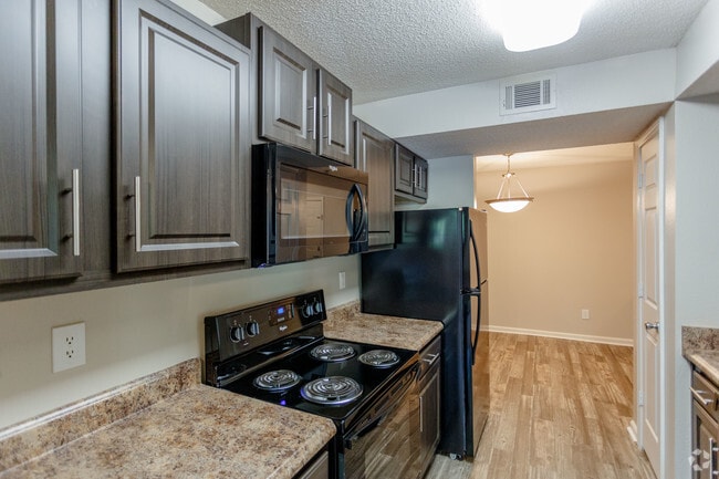 Interior Photo - MAA Nashville West