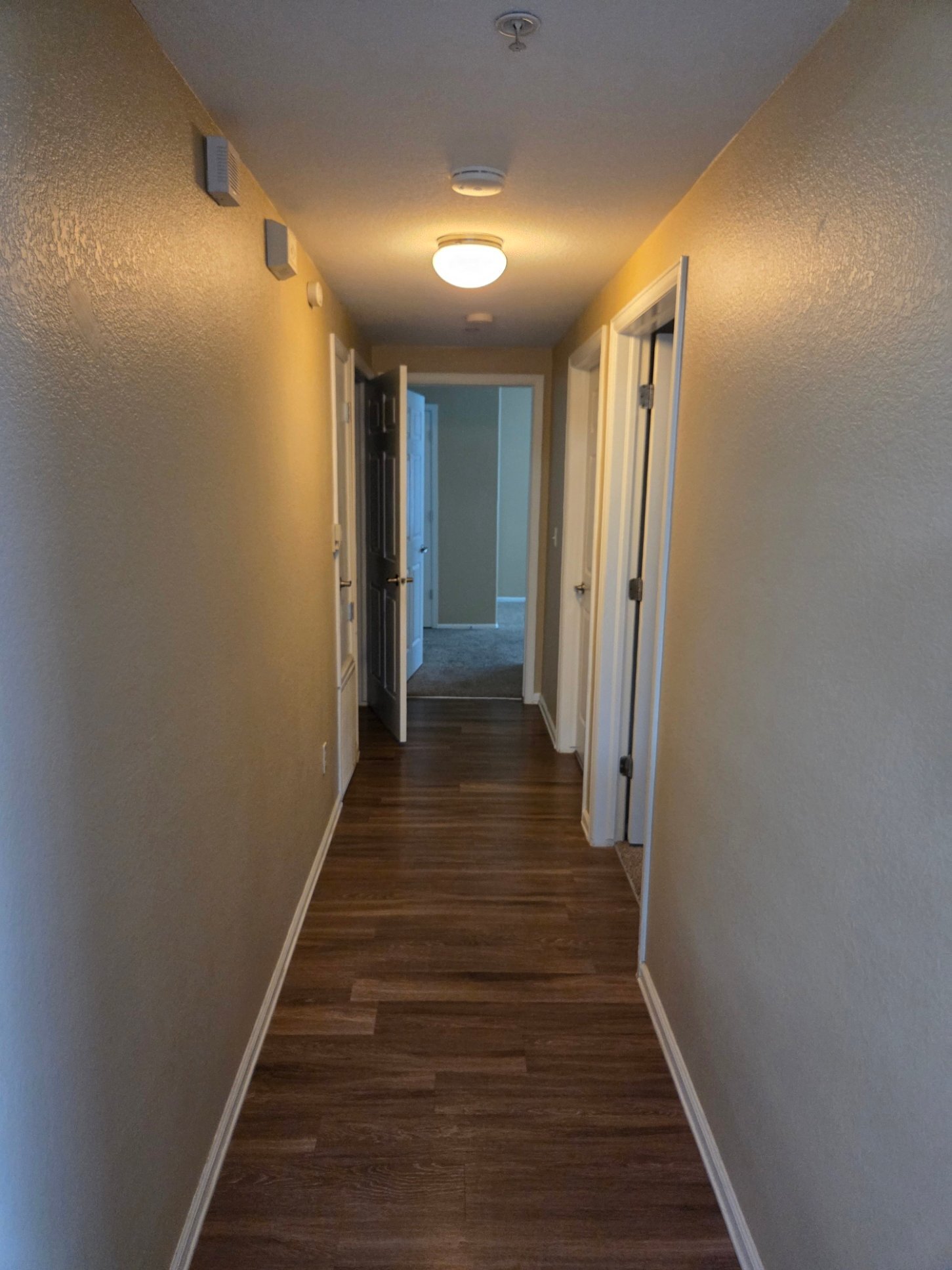 Building Photo - 15700 E Jamison Dr