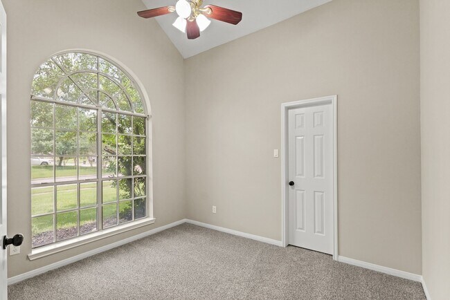 Building Photo - 13527 Catalano Ct