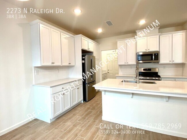 Building Photo - 2273 N Raleigh Dr