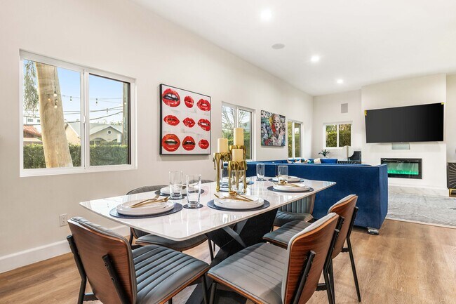 Building Photo - 1400 N Orange Dr