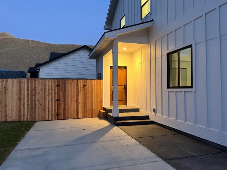 Building Photo - 118 Cowcatcher Loop