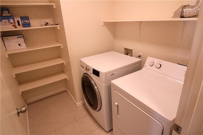 Building Photo - 5521 War Admiral Dr