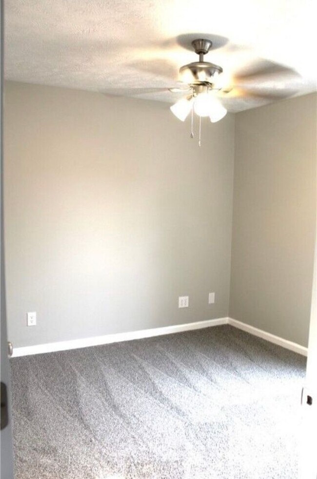 Building Photo - 3837 Meteor Dr