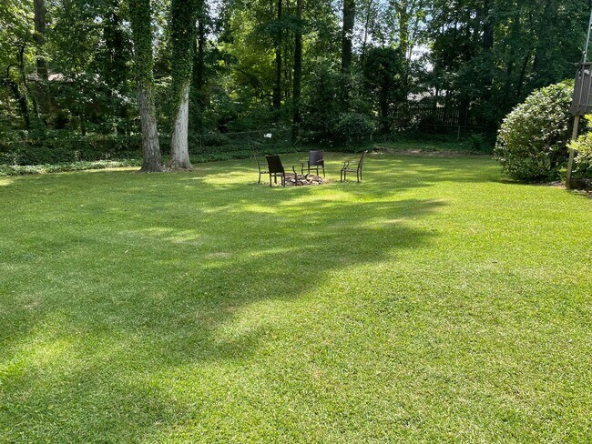 Building Photo - Renovated Brick Ranch in Oak Grove School District - Convenient to Emory & CDC