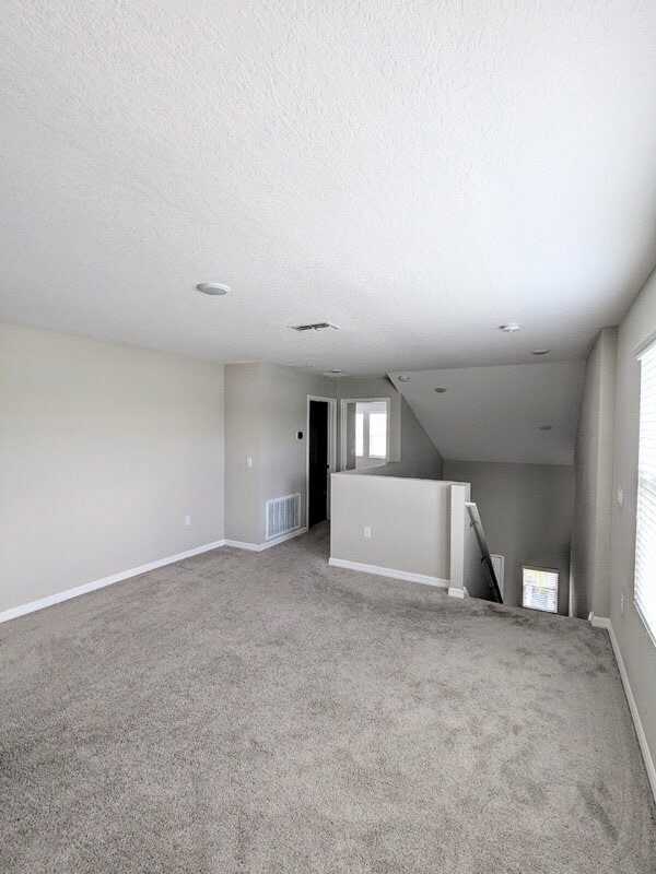 Building Photo - 13089 Oak Hill Way