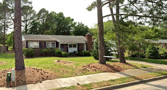 Primary Photo - Fully Renovated 3-Bedroom Ranch Home for L...