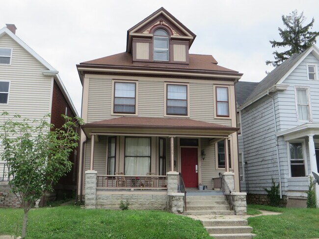 Building Photo - 1205 Fulton St