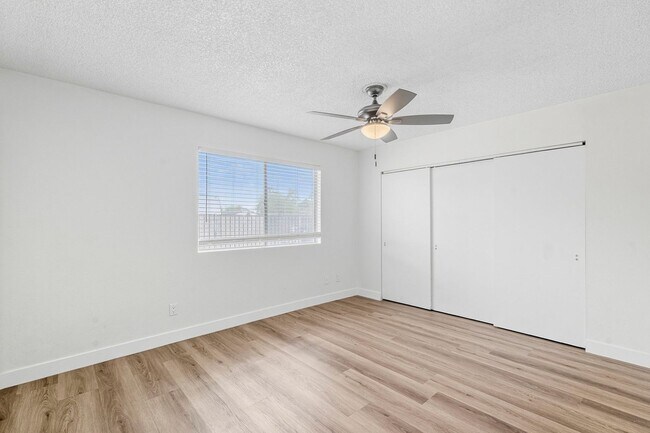 Building Photo - Wonderful East Valley Home! 4bedroom 2 Bat...