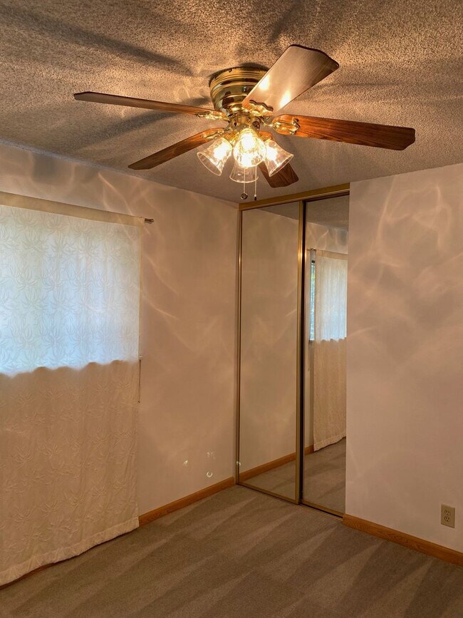 Building Photo - SUMMER SPECIAL: $300 off first full months...
