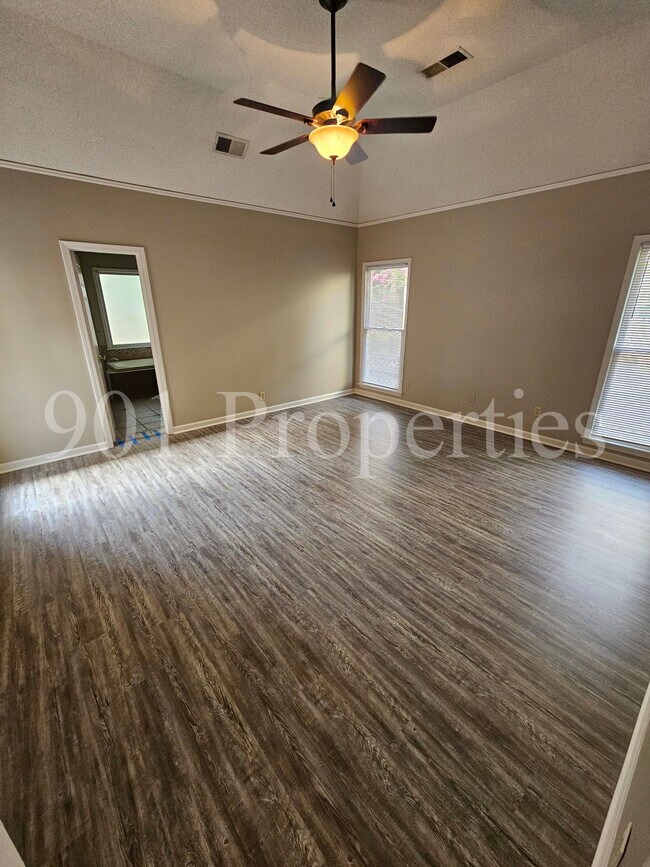 Building Photo - 8269 Trinity Rd