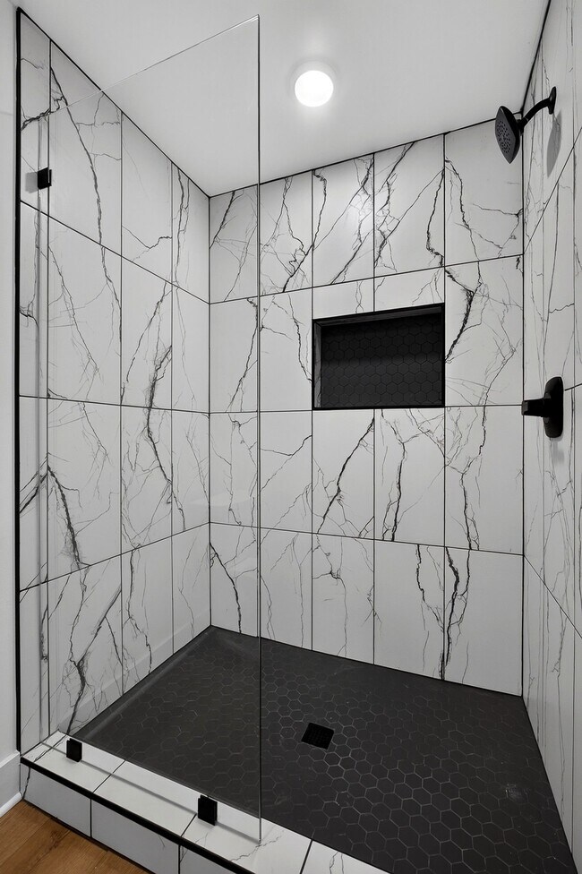 Building Photo - 241 Cripps Ln
