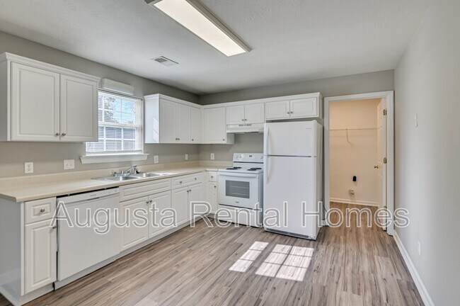 Building Photo - 1718B Hicks Street